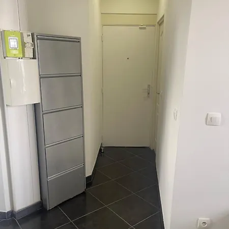 2 Pieces Proche Paris אוברווילייה